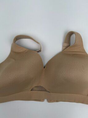 Cacique Lightly Lined No Wire Bra Size 42D Neutral Beige Wireless Plus Size Lint
